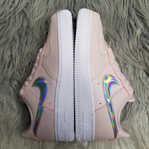 💕 Nike Air Force 1 Low Pink Iridescent 💕 - Picture 2 of 5